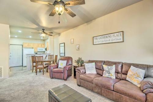 Apartamento Condo With Fishing Pond Access, Walk To Shops!