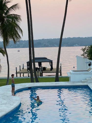 Residencia Del Lago Teques