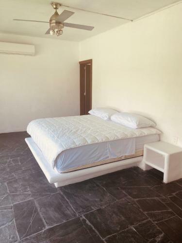 Residencia Del Lago Teques