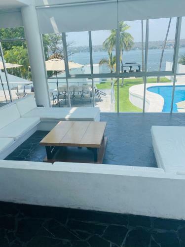 Residencia Del Lago Teques