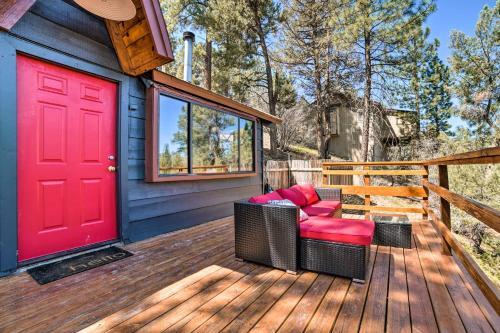 Welcoming Big Bear Home With Deck And Tree Views