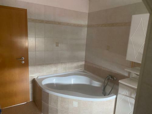 Apartamento Ferienwohnung ?thea?