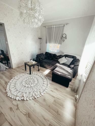 Cozy Apartment With Good Location.