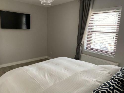 Modern City Centre Town House