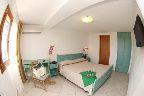 Hotel Lo Scirocco