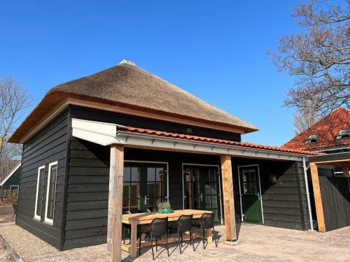 Nice Villa In Wieringer Style Near The Wadden Sea