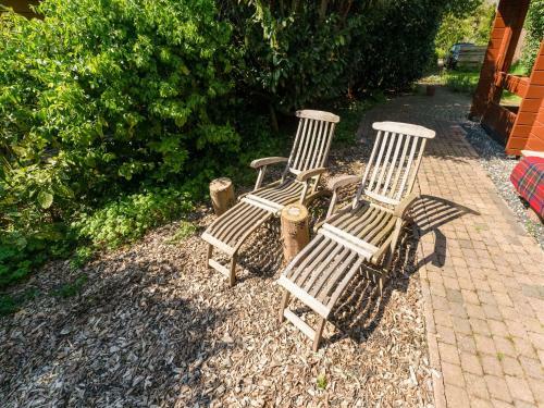 Tranquil Chalet In Ijhorst With Garden