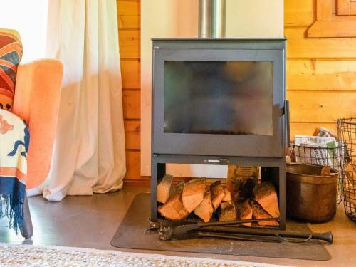 Tranquil Chalet In Ijhorst With Garden
