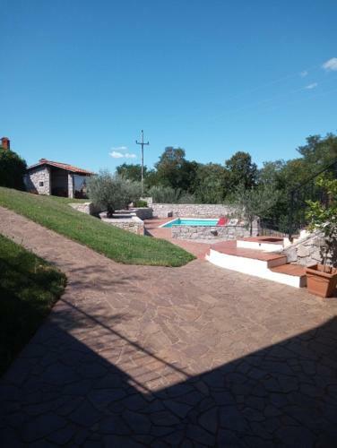 Event Garden With Pool And Wine Cellar