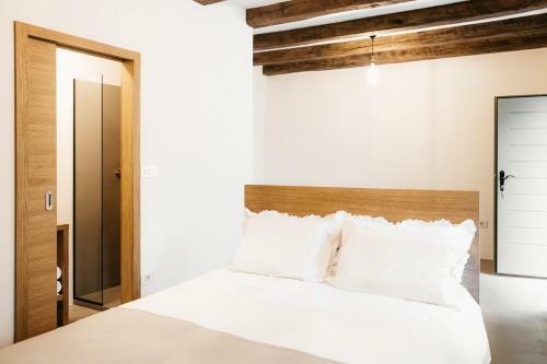 Bed & Breakfast Grad ?tanjel House