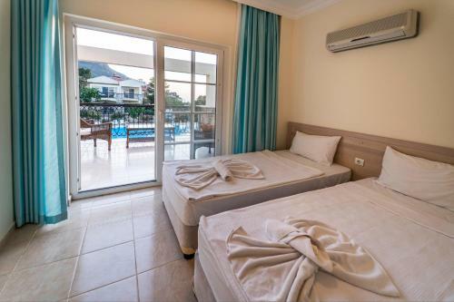 Emerald Villa In �l�deniz