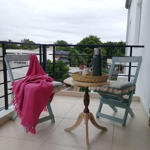 Apartamento Amplio Departamento, 85 Metros Cuadrados