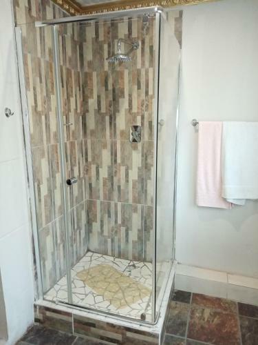 Hostal Isiqalo Guest House