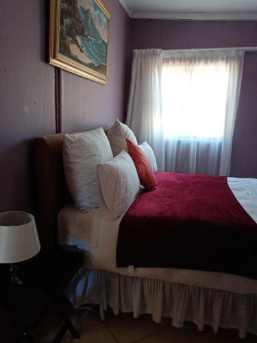 Hostal Isiqalo Guest House