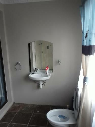 Hostal Isiqalo Guest House