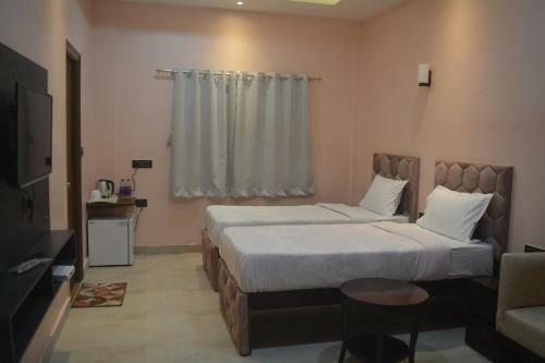 Maharaja Hotel & Banquet