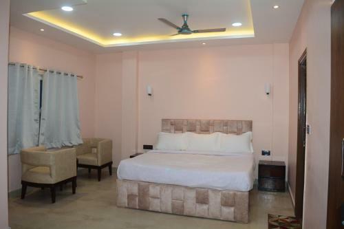 Maharaja Hotel & Banquet