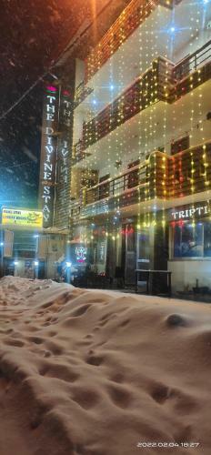 Dhanaulti Hotel Divine Stay