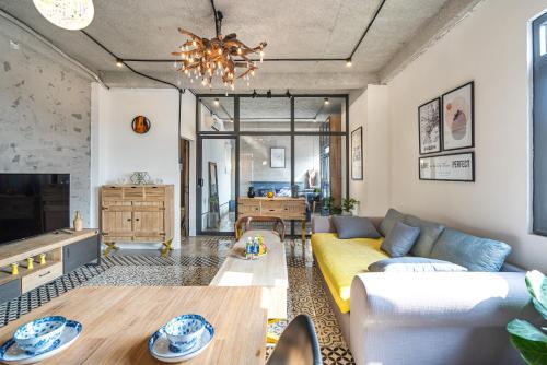 Pis Apartment In District 1