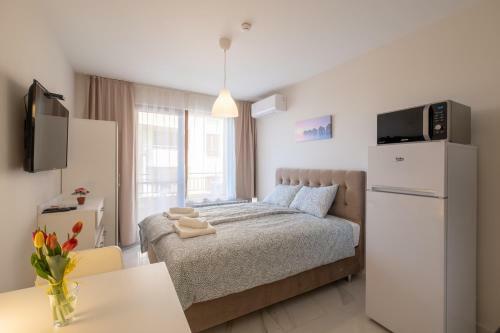 Sunny Dream Apartments