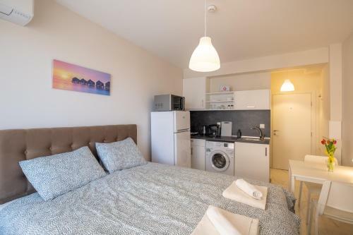 Sunny Dream Apartments