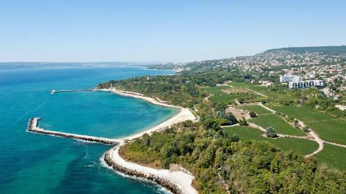 Marina Beach Azur- 100m From The Beach! Luxury Apartment!