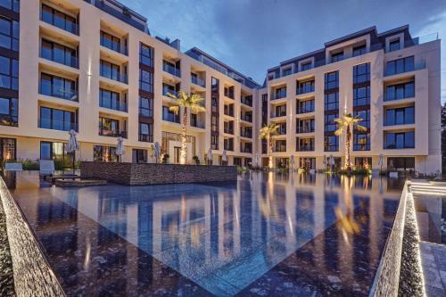 Marina Beach Azur- 100m From The Beach! Luxury Apartment!