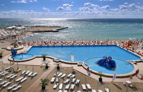 Marina Beach Azur- 100m From The Beach! Luxury Apartment!