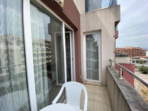 Private One Bedroom Apartment In Admiral Plaza A 10