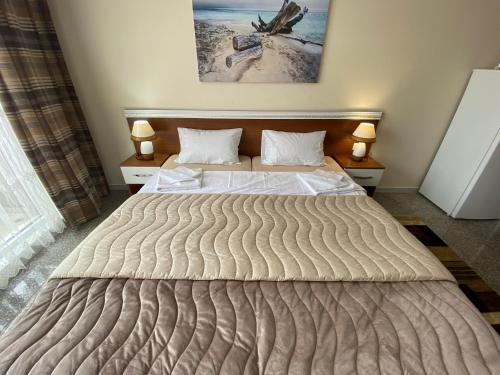 Private One Bedroom Apartment In Admiral Plaza A 10