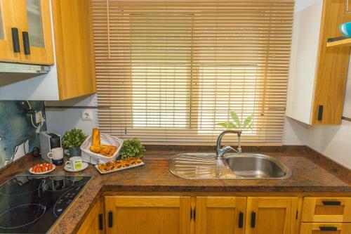 Apartamento Del Mar - Estupendo Piso Con Terraza En Segunda L�nea