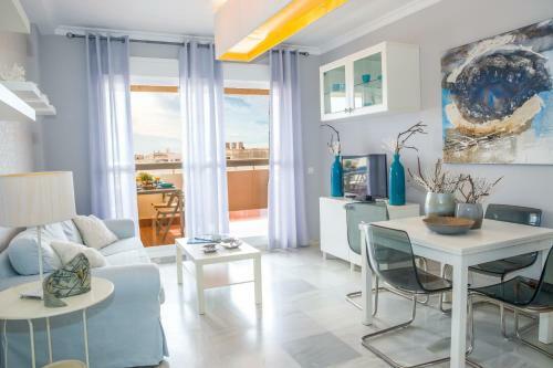 Apartamento Del Mar - Estupendo Piso Con Terraza En Segunda L�nea