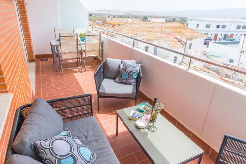 Apartamento Del Mar - Estupendo Piso Con Terraza En Segunda L�nea