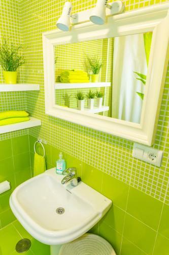 Apartamento Del Mar - Estupendo Piso Con Terraza En Segunda L�nea