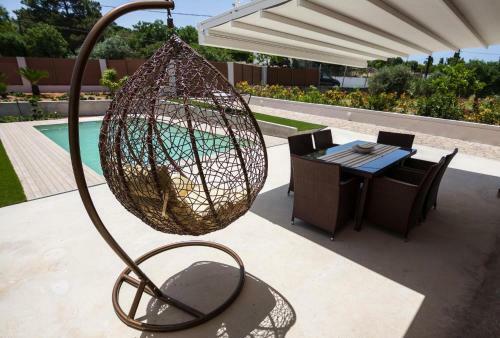 Villa Holiday Home, Fanes