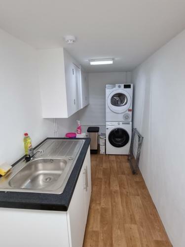 Granada Apartments Derby Road