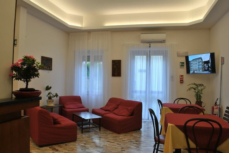 Hotel Bristol