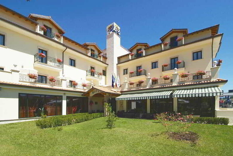 Fashion Hotel