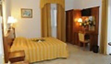 Fashion Hotel