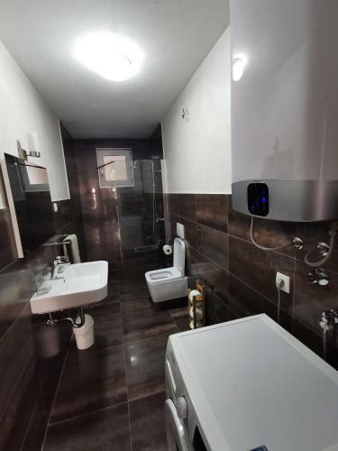 Luky Apartments
