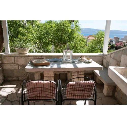 Romantic Stone- Studio Apartman