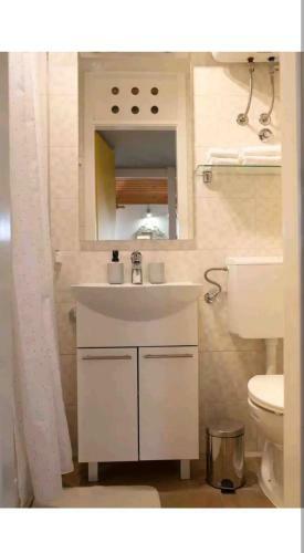 Romantic Stone- Studio Apartman