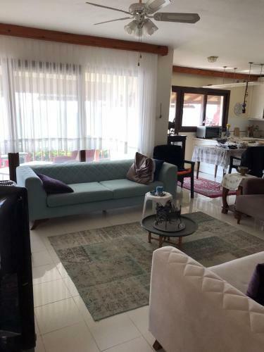 Villa Esenyal? 1