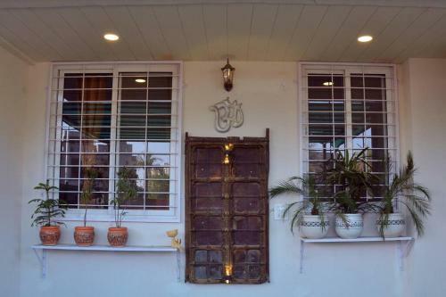 3 Bedroom Villa ( 2-6) People Accommodation