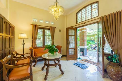 Villa Griya Kencana Jogja By Bukit Vista