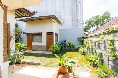 Villa Griya Kencana Jogja By Bukit Vista