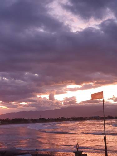 Nnyl Baler Beachfront