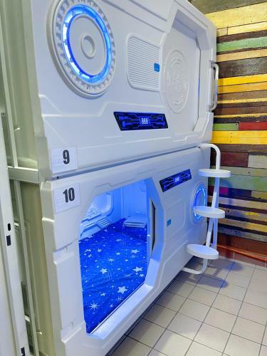 Hotel Zzz Sleep Mode Capsule