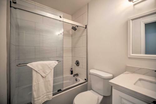 Apartamento Oceanfront Condo With Pool - Steps To The Beach