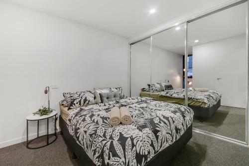 Apartamento A Modern & Cozy 2br Apt, 5-min Walk To Melbourne Central